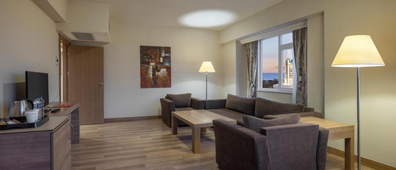 Family Suite Non-Smoking